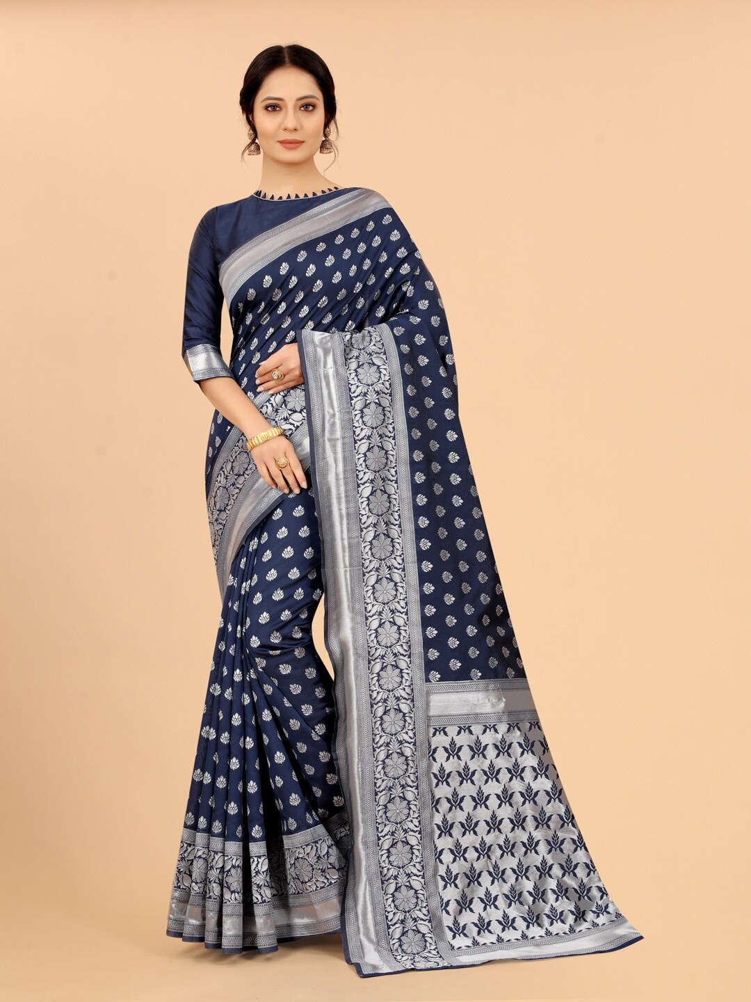 

WELL WORN Women Navy Blue & Silver-Toned Woven Design Zari Silk Cotton Banarasi Saree