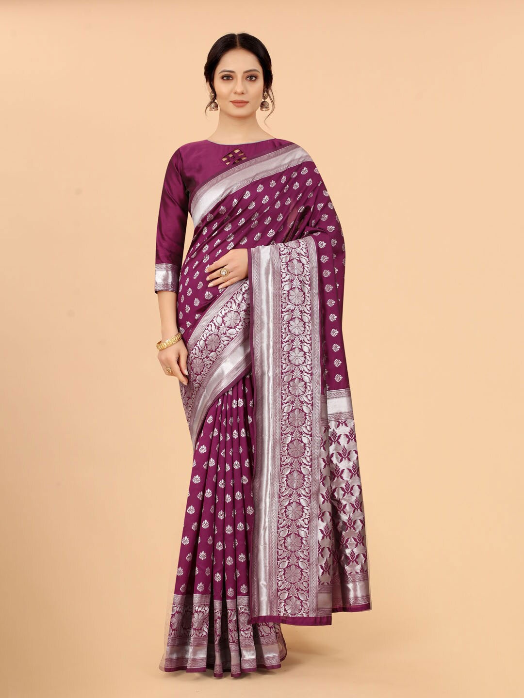 

WELL WORN Burgundy & Silver-Toned Ethnic Motifs Zari Silk Cotton Banarasi Saree
