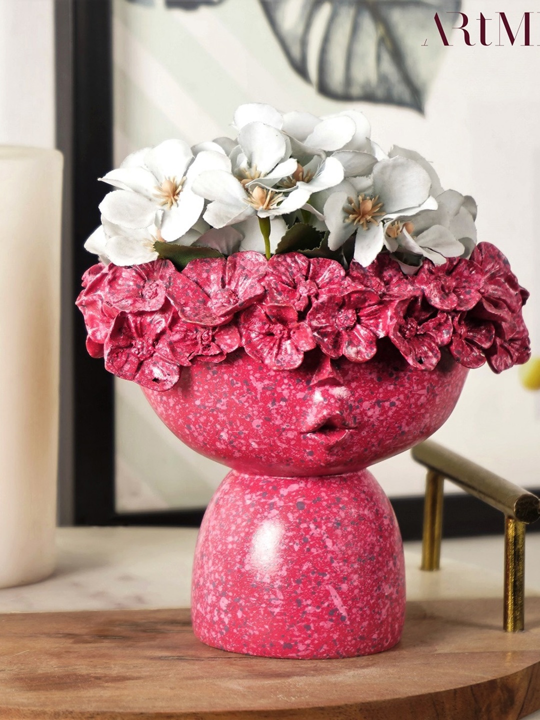 

THE ARTMENT Pink Surreal Faces Table Planters
