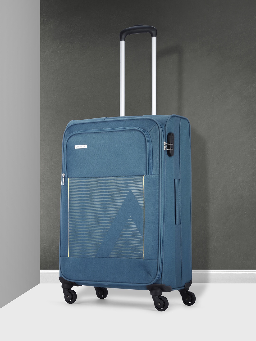 

Aristocrat Blue TITUS4W 78 Large Trolley Suitcase