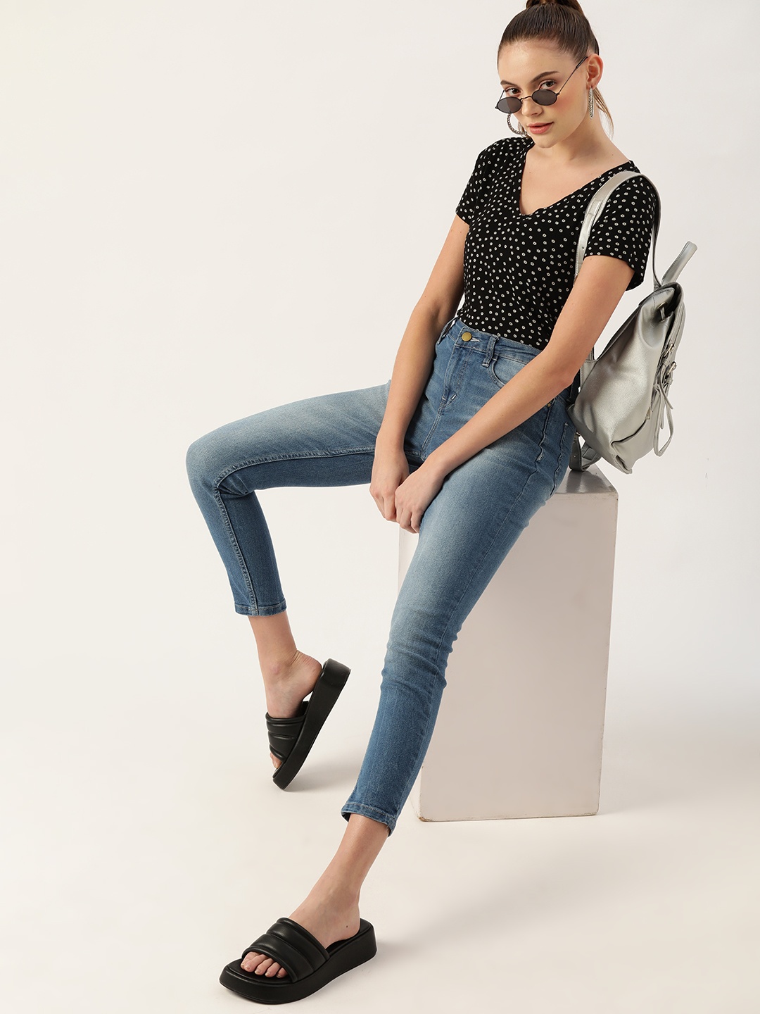

DressBerry Women Black & White Printed V-Neck Monochrome T-shirt