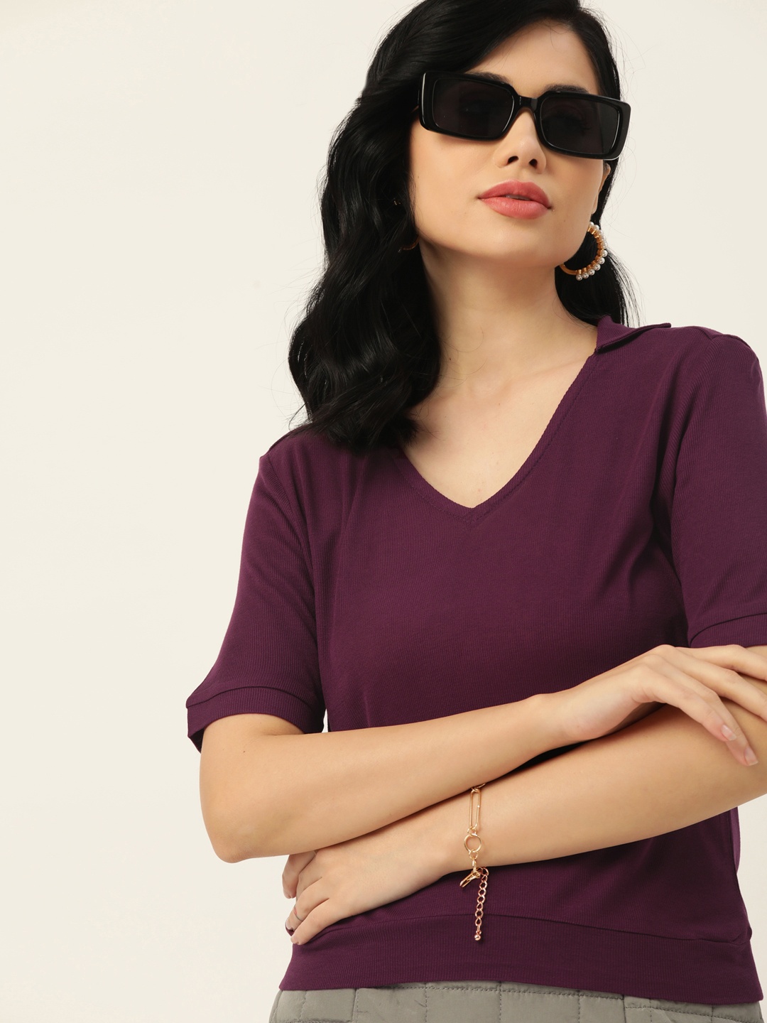 

DressBerry Women Burgundy V-Neck T-shirt