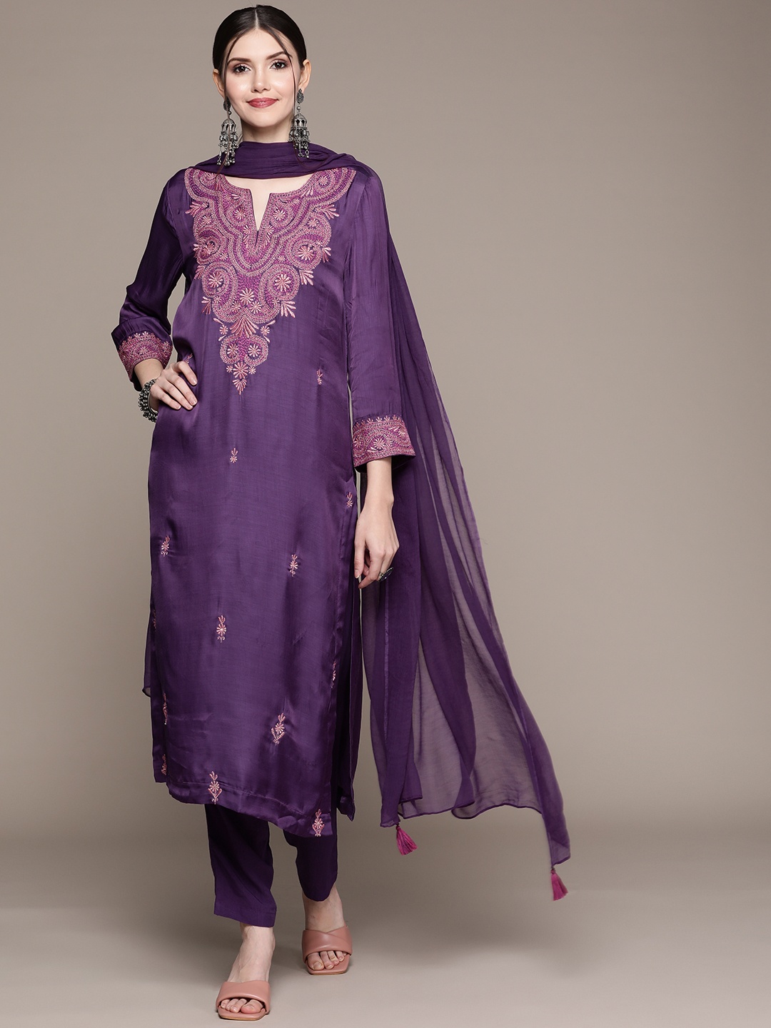 

aarke Ritu Kumar Women Purple Embroidered Yoke Design Kurta with Trousers & Dupatta
