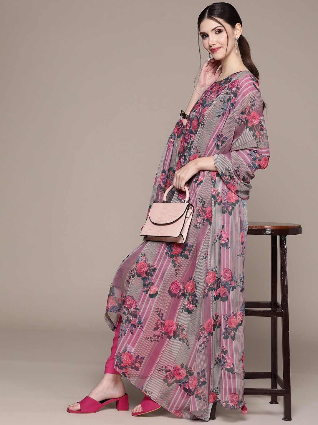 

aarke Ritu Kumar Women Grey & Purple Floral Printed Kurta with Trousers & With Dupatta