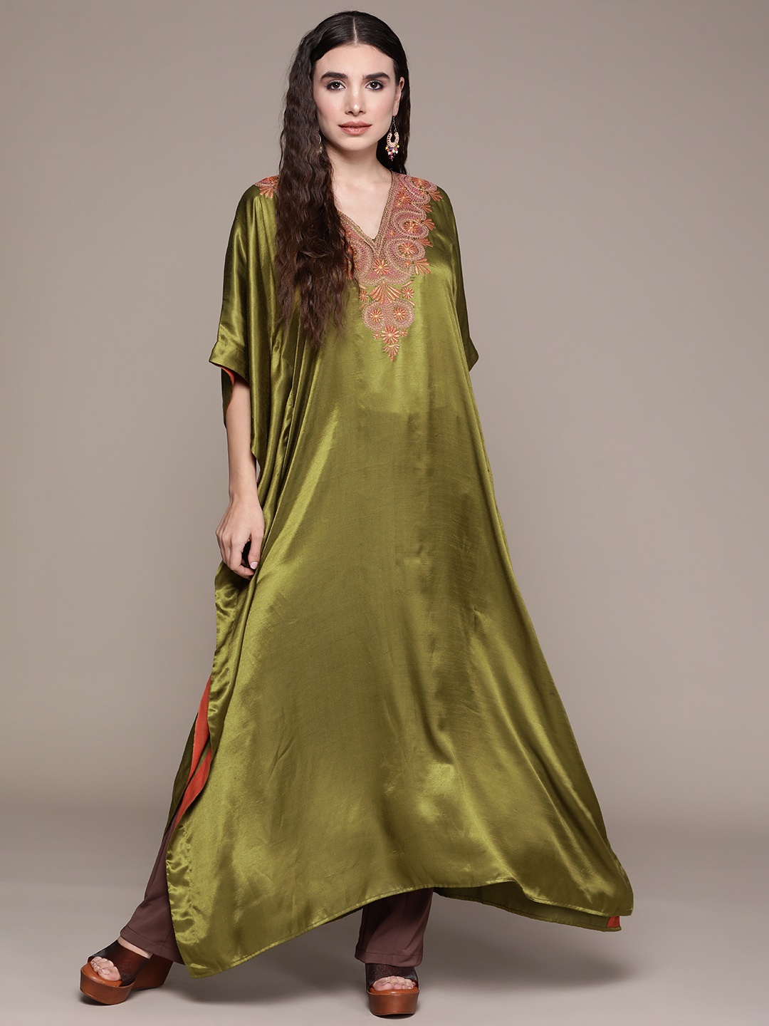

aarke Ritu Kumar Women Olive Green Ethnic Motifs Yoke Design Flared Sleeves Kaftan Kurta