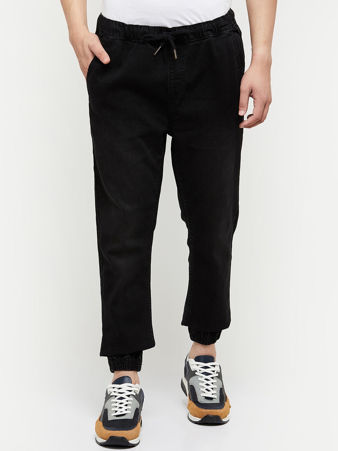 

max Men Black Solid Joggers