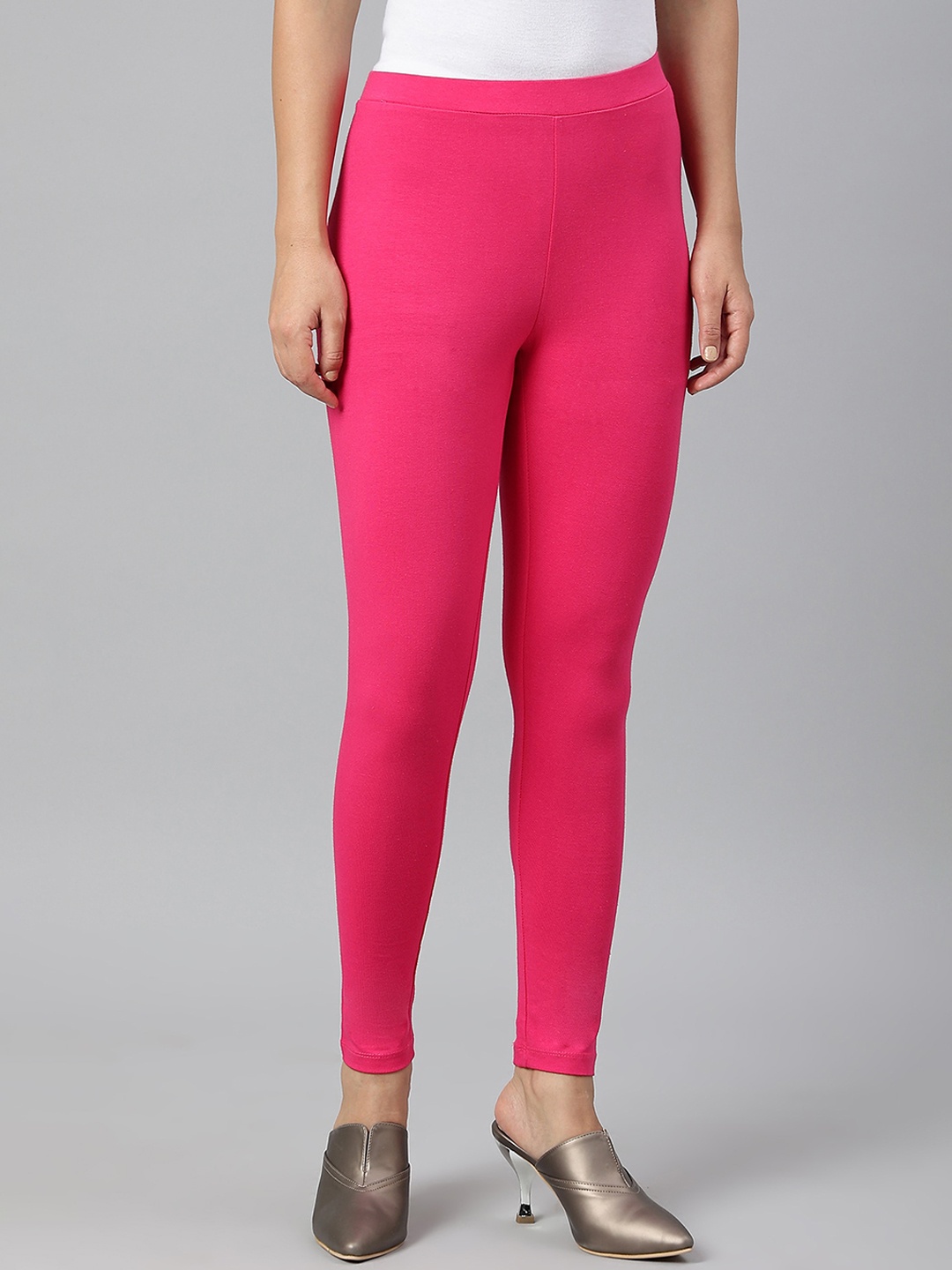 

W Women Pink Solid Ankle Length Leggings