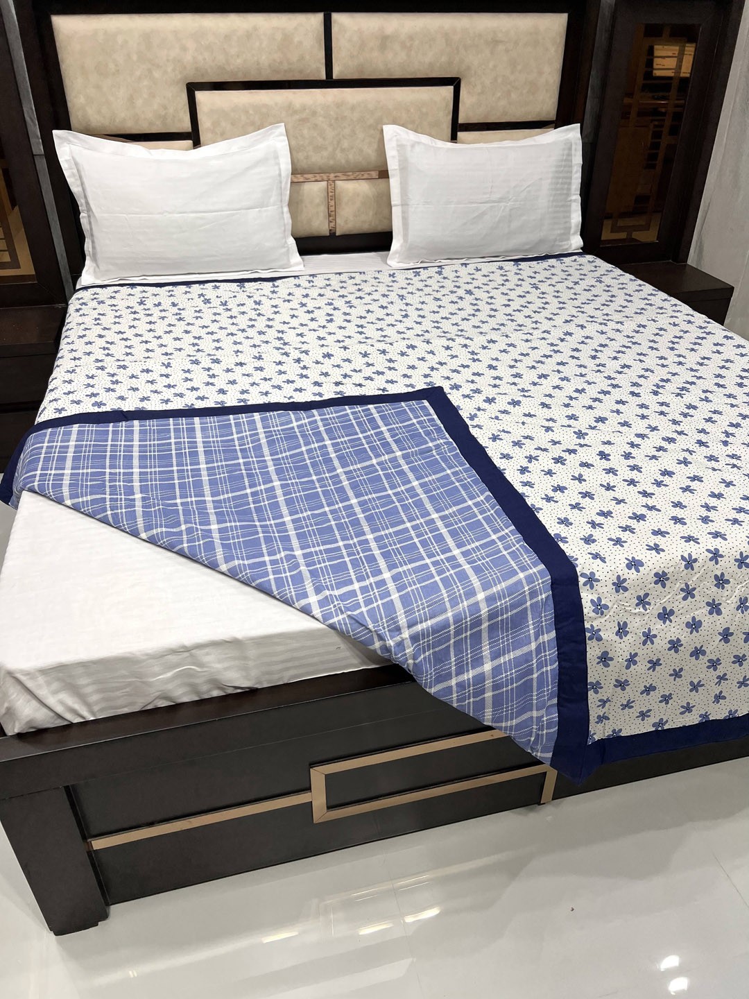 

Pure Decor Blue & White Floral AC Room 233 GSM Double Bed Dohar