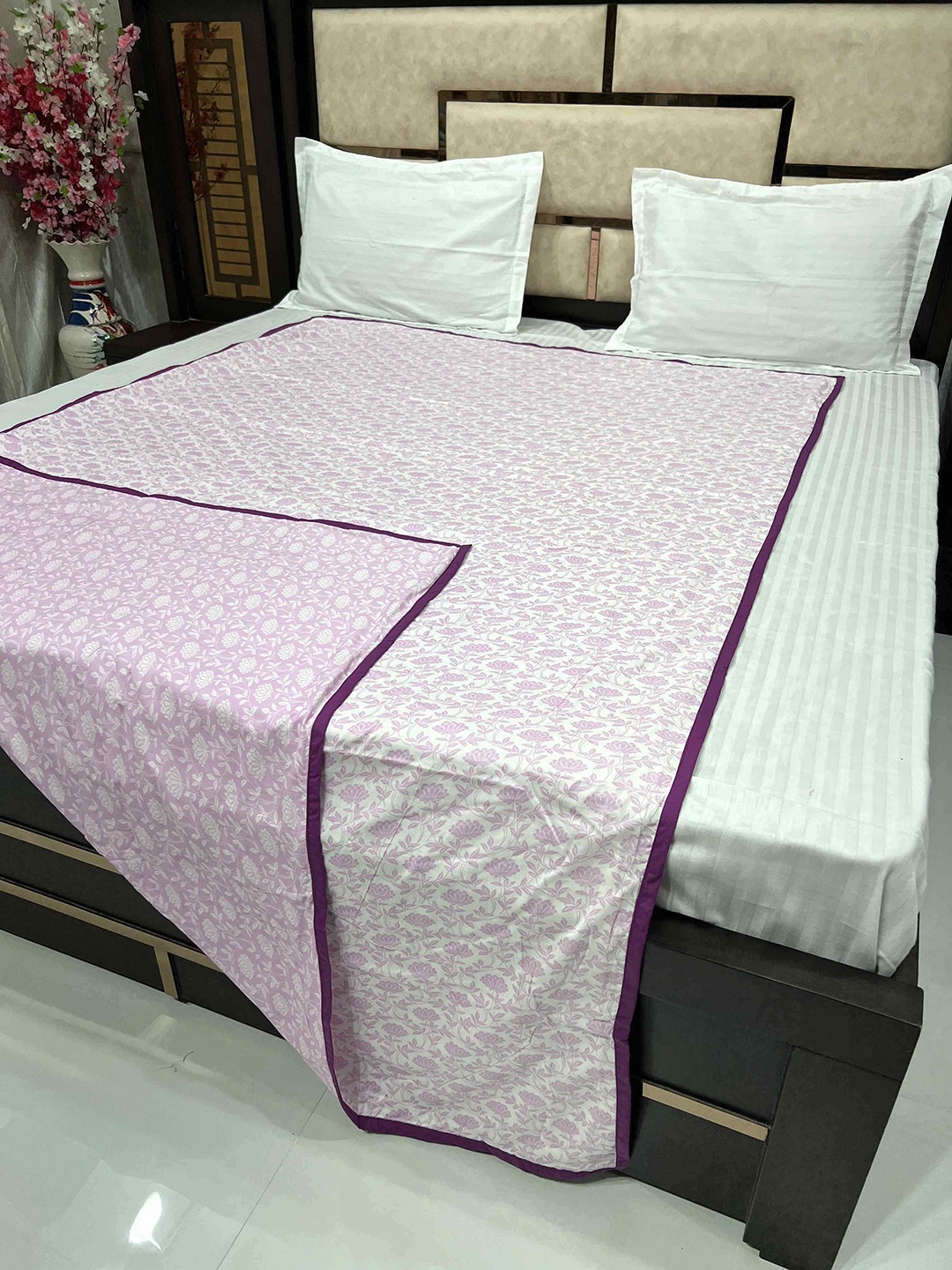

Pure Decor Unisex Purple Reversible Dohar TC233
