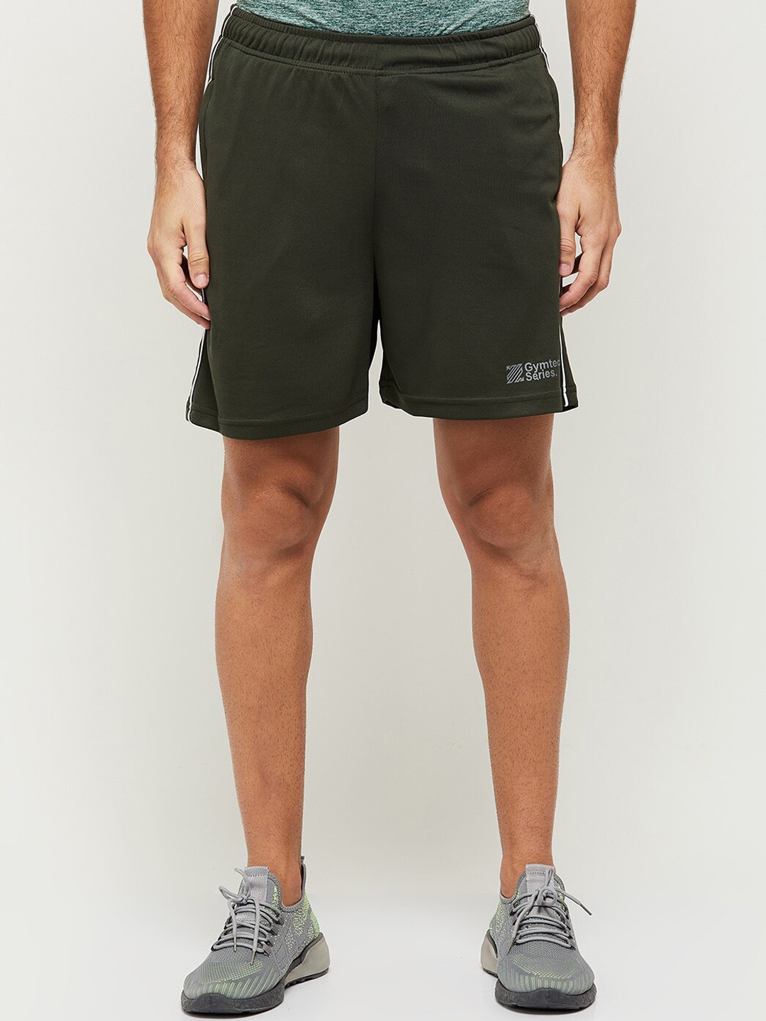 

max Men Green Sports Shorts