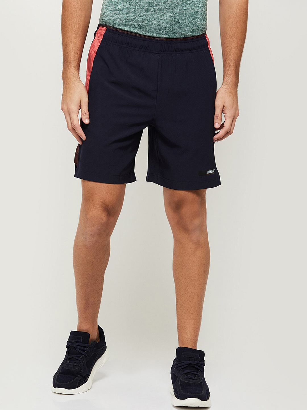 

max Men Navy Blue Solid Sports Shorts