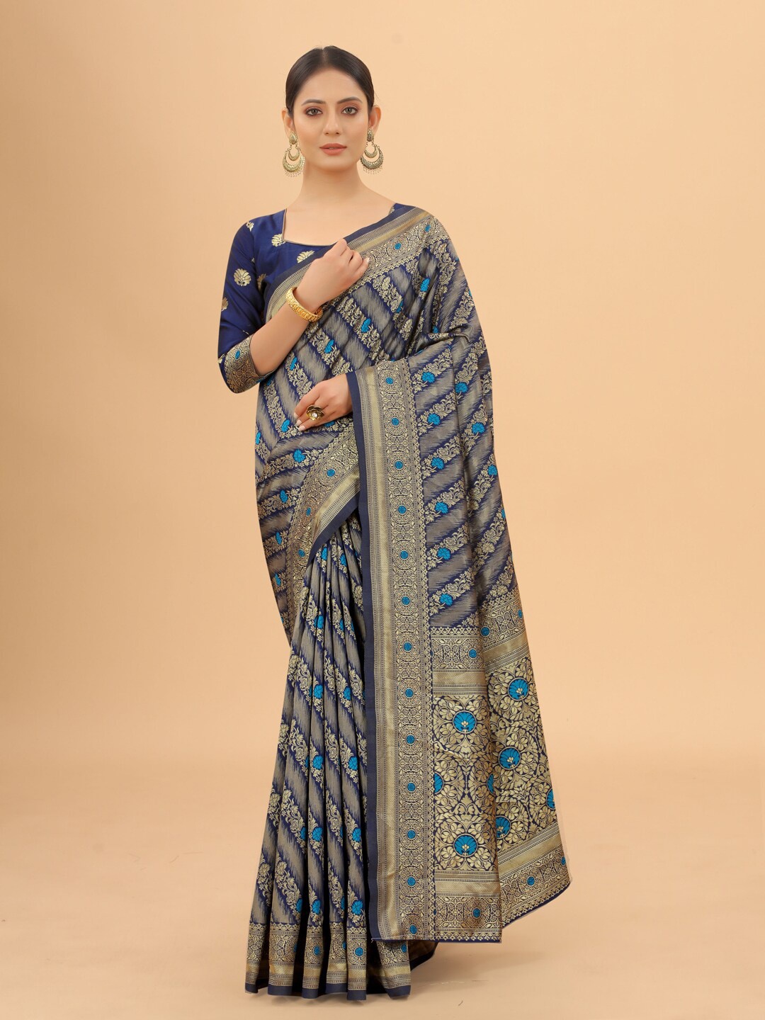 

WELL WORN Navy Blue & Gold-Toned Woven Design Silk Cotton Banarasi Saree
