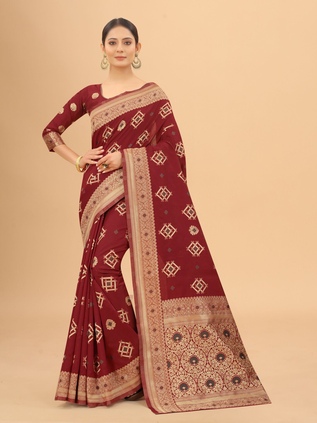 

WELL WORN Maroon & Gold-Toned Woven Design Zari Silk Cotton Banarasi Saree