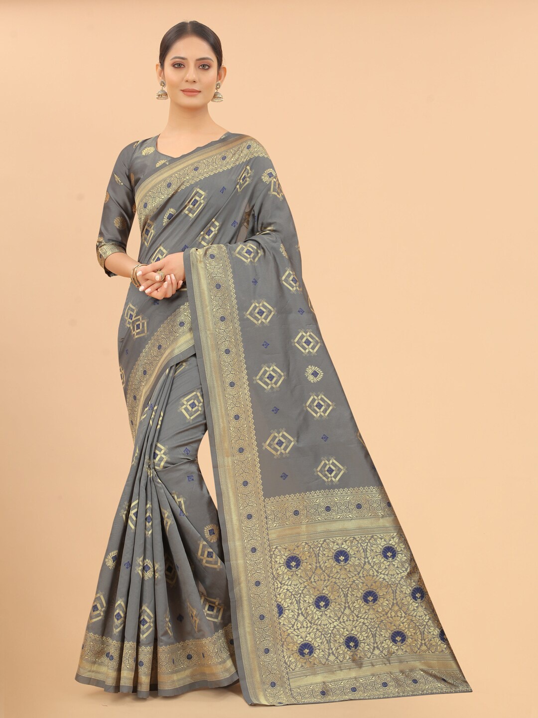 

WELL WORN Grey & Gold-Toned Woven Design Zari Silk Cotton Banarasi Saree