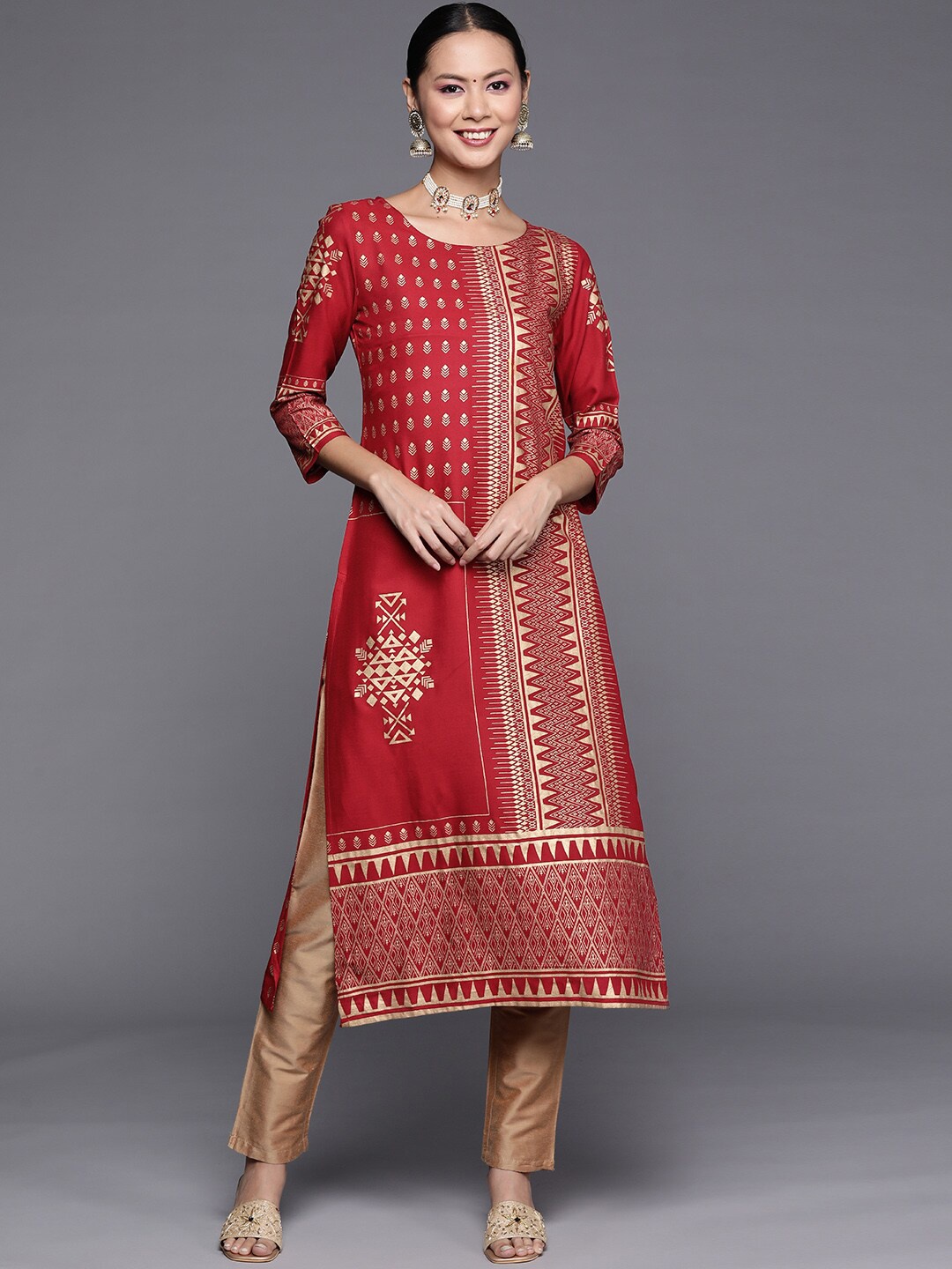 

Varanga Women Maroon Geometric Printed Kurta