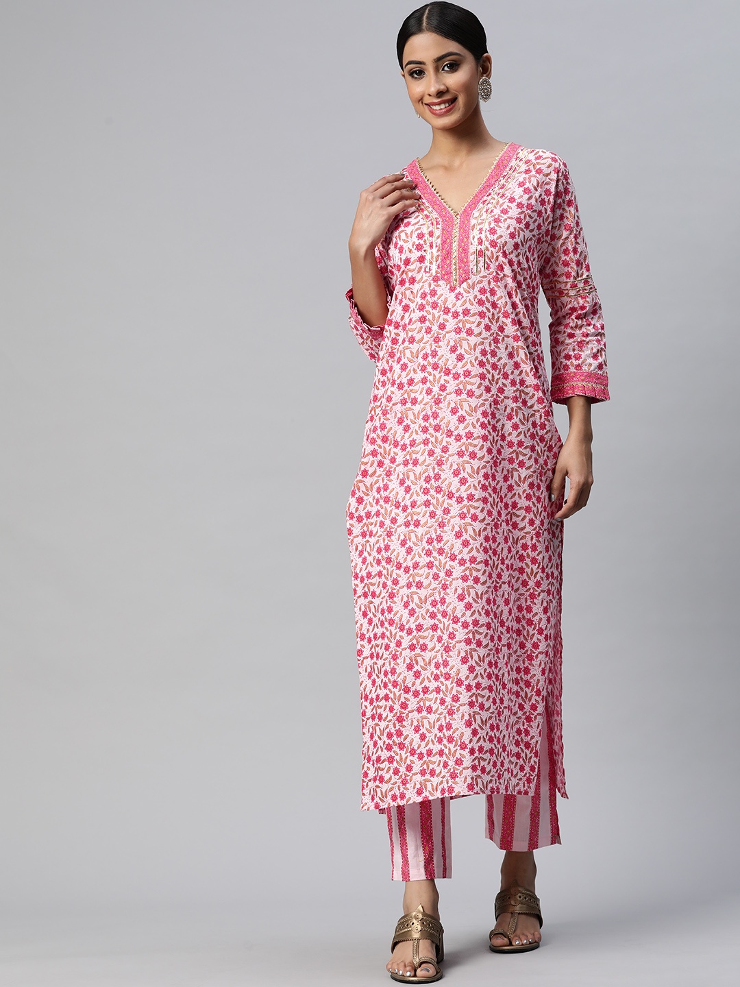 

mokshi Women Pink Floral Printed Gotta Patti Pure Cotton Kurta with Trousers