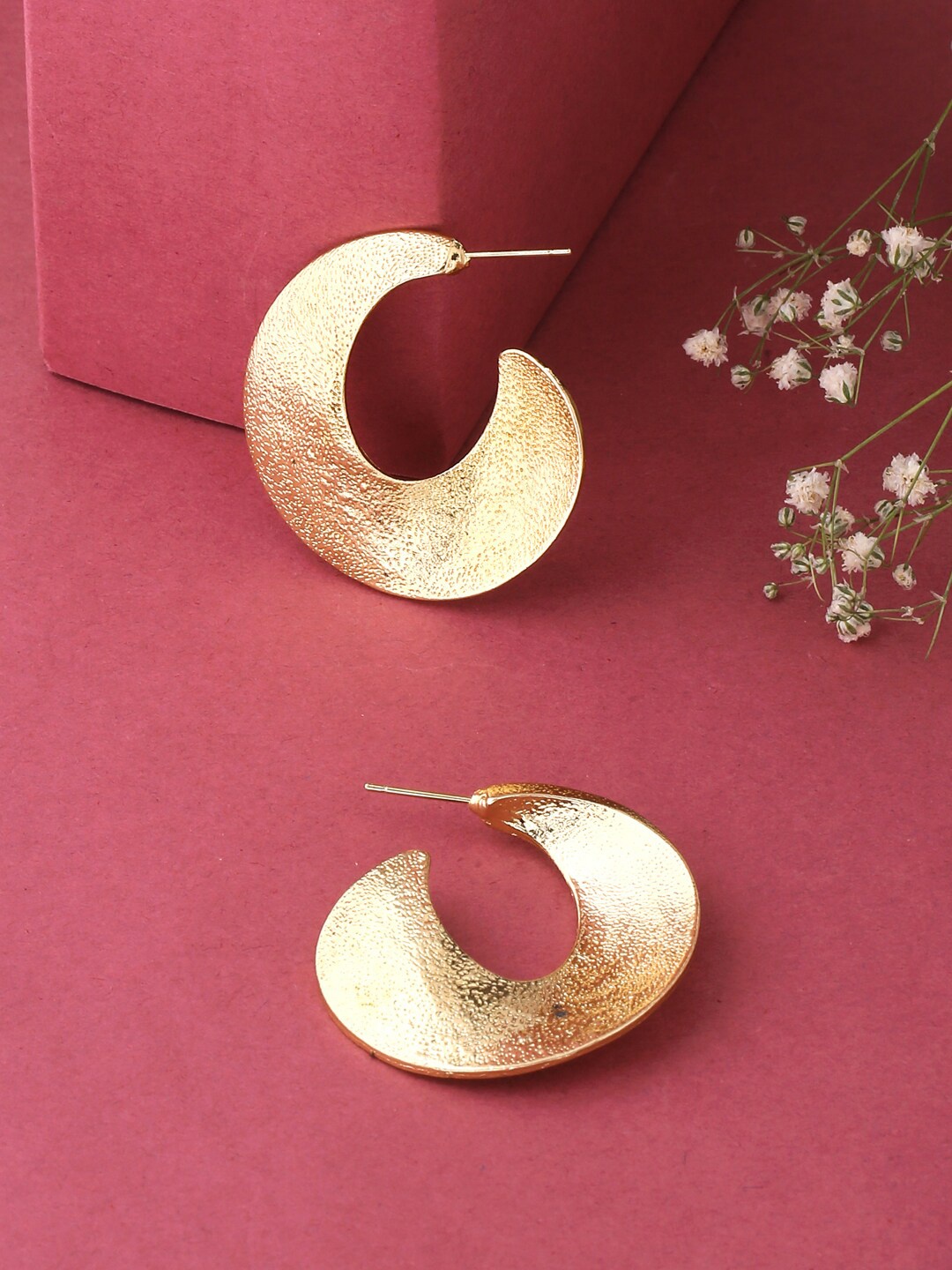 

kashwini Gold-Plated Contemporary Half Hoop Earrings