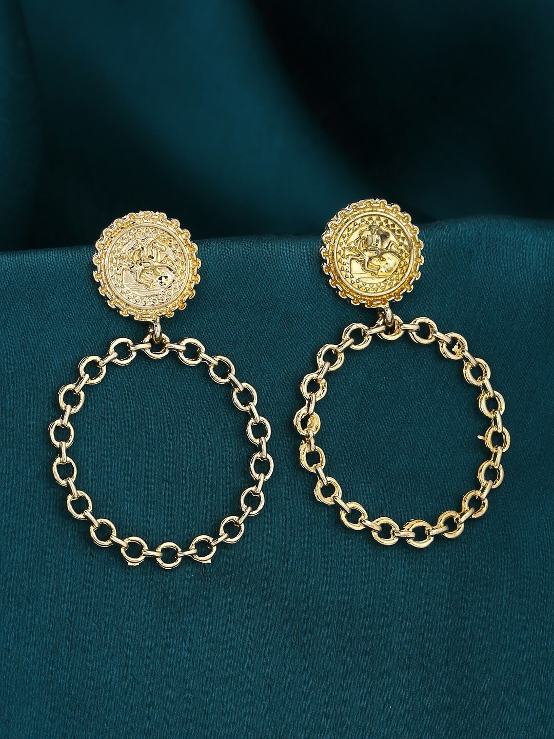 

kashwini Gold-Toned Contemporary Drop Earrings