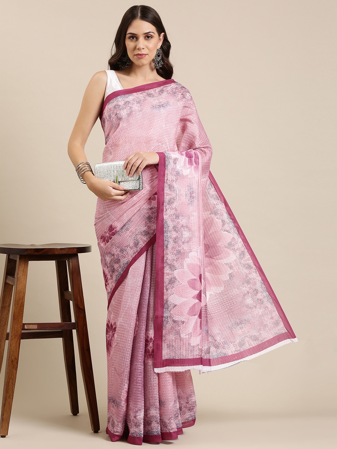 

VASTRANAND Pink Floral Sequinned Art Silk Saree