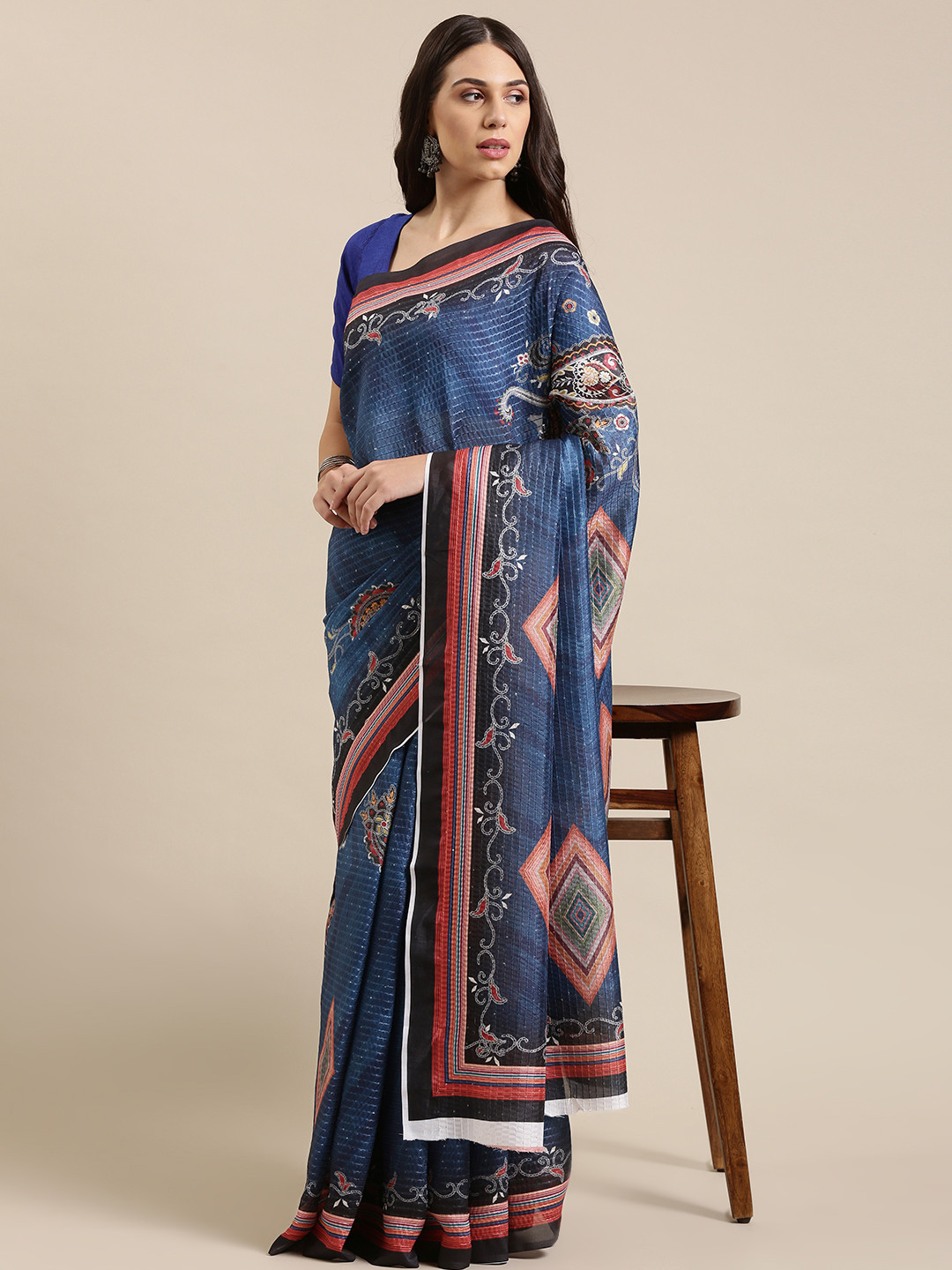 

VASTRANAND Blue Ethnic Motifs Sequinned Art Silk Saree