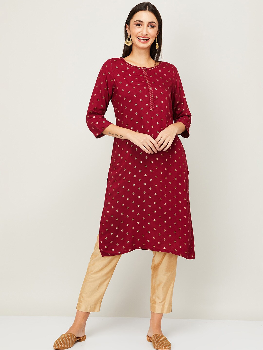 

Melange by Lifestyle Women Red Ethnic Motifs Printed Thread Work Kurta