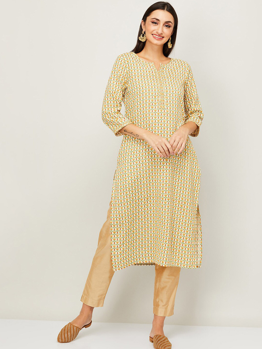 

Melange by Lifestyle Women White & Fluorescent Green Floral Printed Kurta