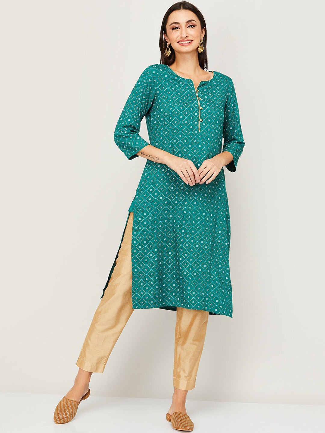 

Melange by Lifestyle Women Green Geometric Printed Cotton Kurta