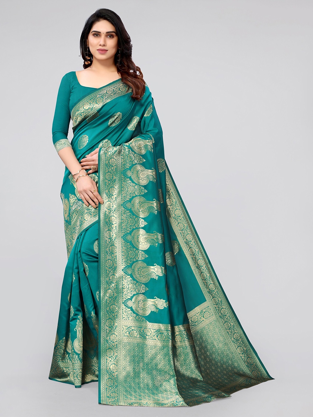 

KALINI Women Green & Gold-Toned Woven Design Zari Silk Blend Banarasi Saree