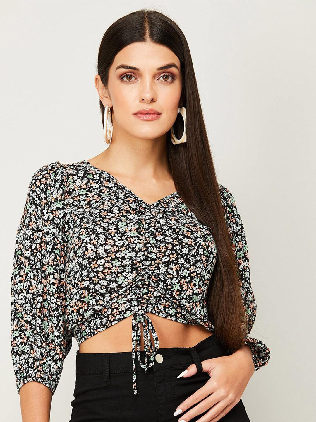 

Ginger by Lifestyle Black Floral Print Crop Top