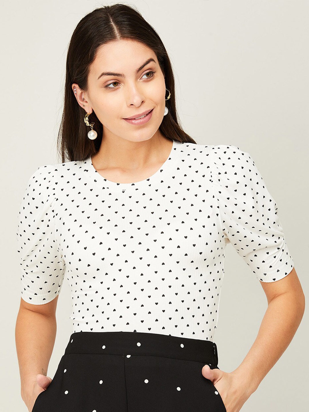 

Ginger by Lifestyle White Print Crop Top
