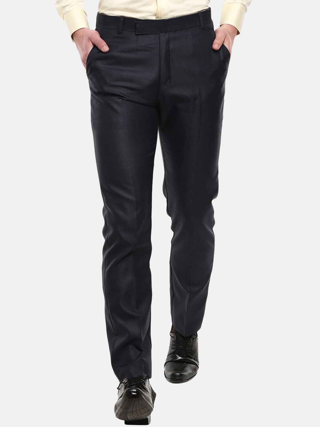 

V-Mart Men Black Classic Slim Fit Trousers