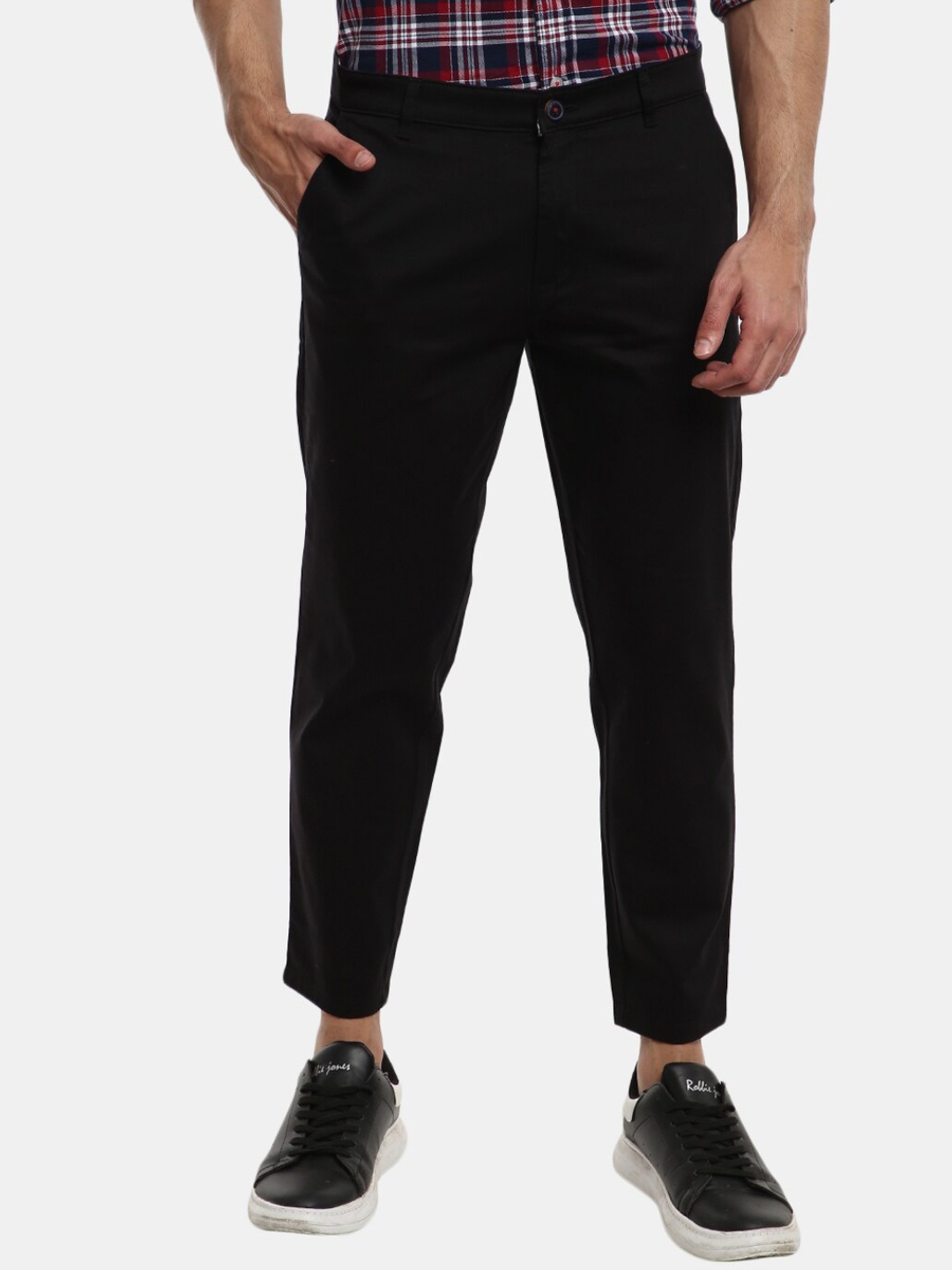 

V-Mart Men Black Classic Trousers