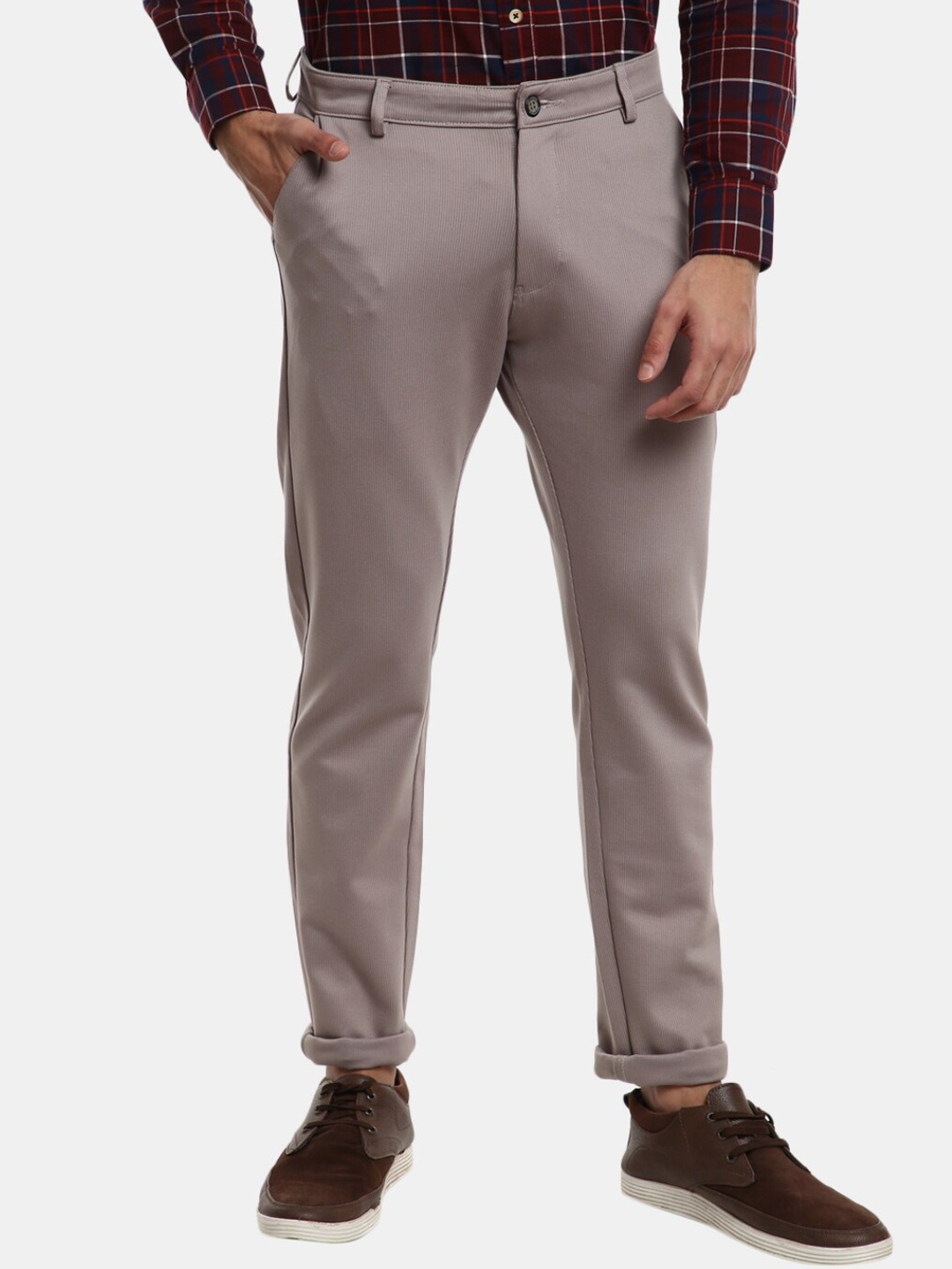 

V-Mart Men Beige Classic Slim Fit Cotton Chinos Trousers