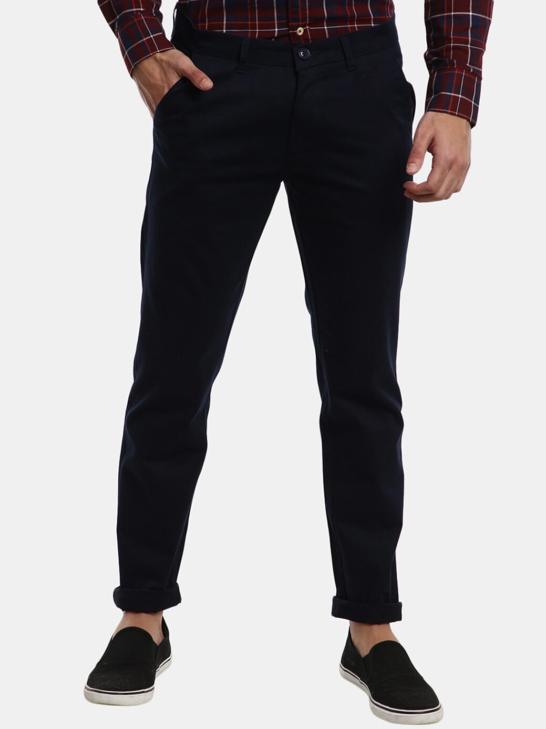 

V-Mart Men Navy Blue Classic Slim Fit Trousers