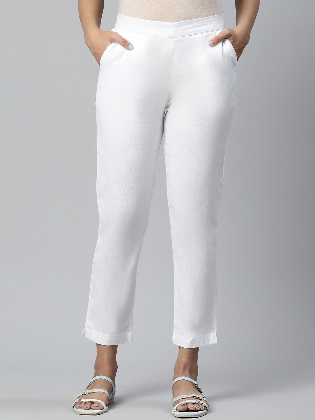 

AURELIA Women Regular Fit White Trousers