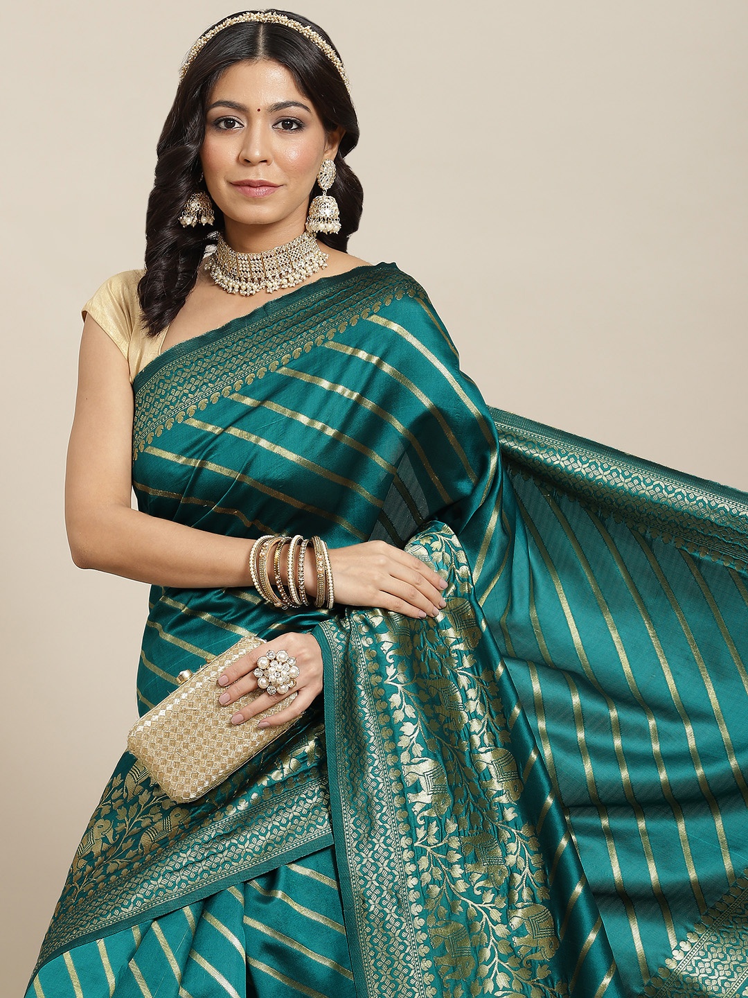 

Ishin Green & Golden Striped Zari Art Silk Banarasi Saree