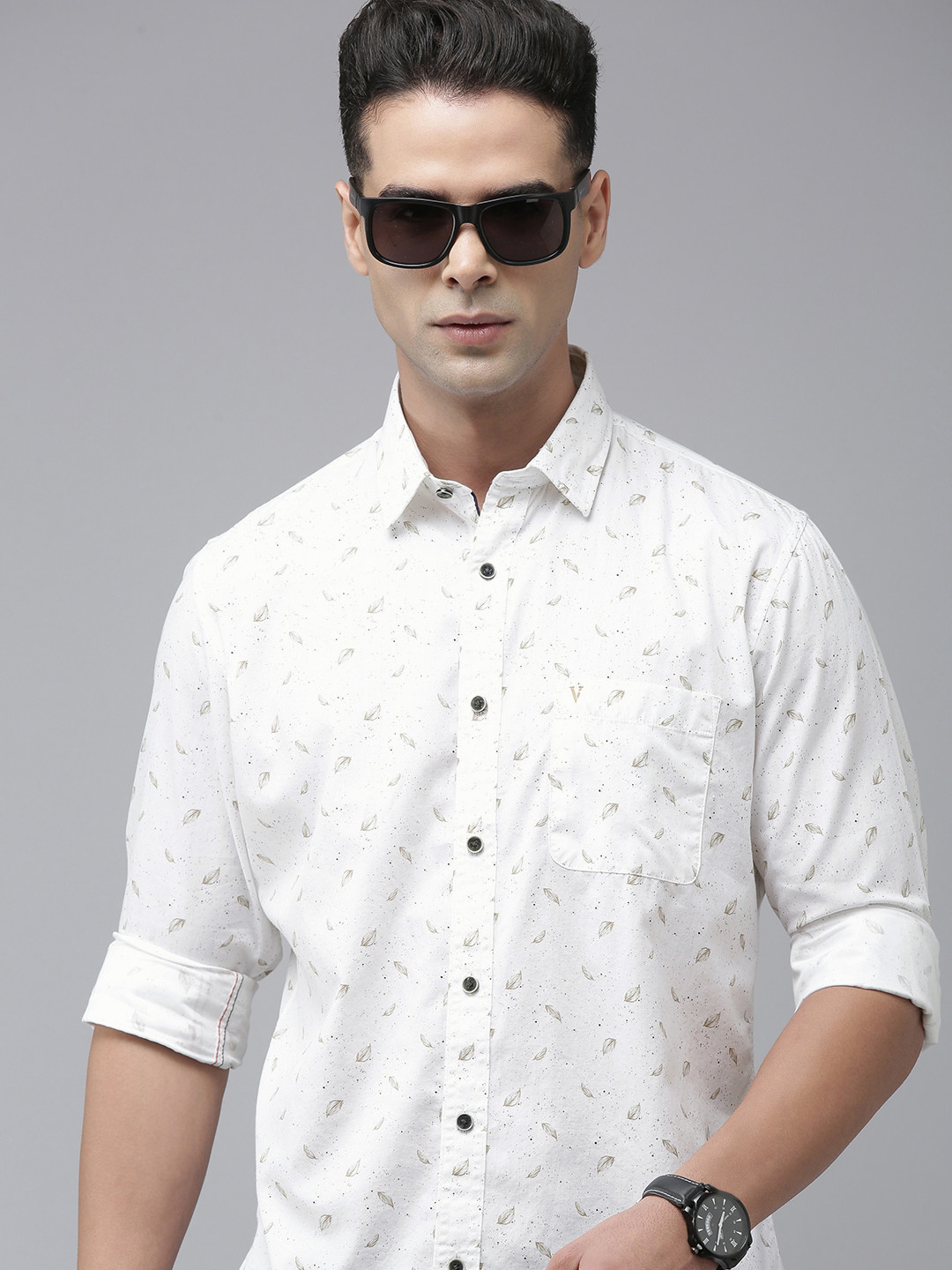 

Van Heusen Sport Men Off White Slim Fit Printed Casual Shirt
