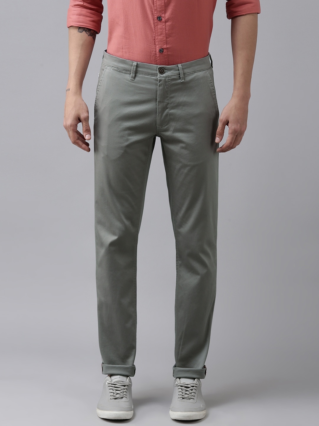 

Van Heusen Sport Men Grey Solid Slim Fit Mid-Rise Plain Woven Flat-Front Trousers