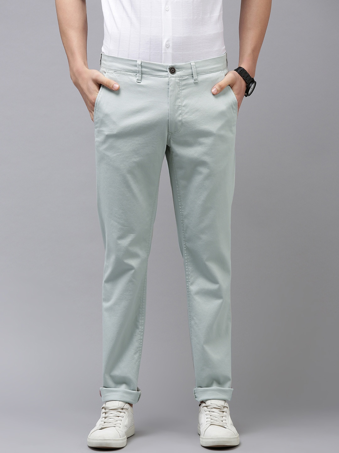 

Van Heusen Sport Men Light Grey Self Design Textured Slim Fit Mid-Rise Plain Trousers