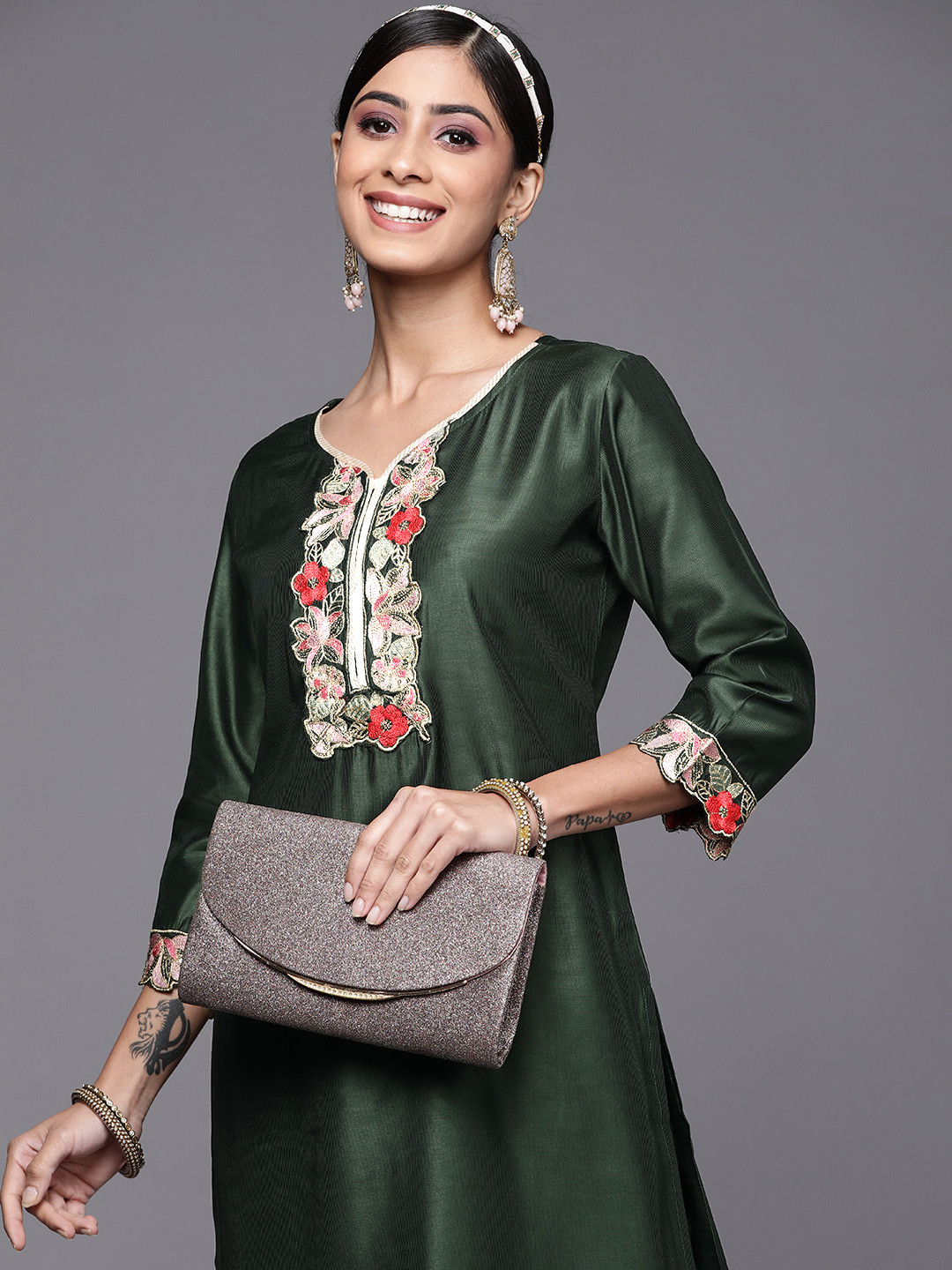 

Indo Era Women Green Ethnic Motifs Yoke Design Sequinned Liva Kurta with Trousers