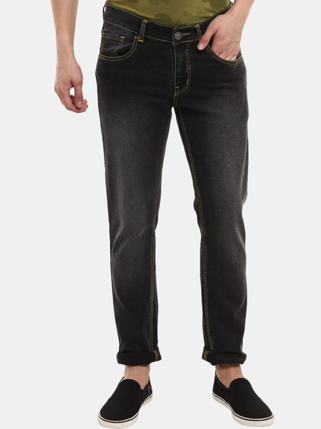 

V-Mart Men Black Classic Slim Fit Light Fade Jeans