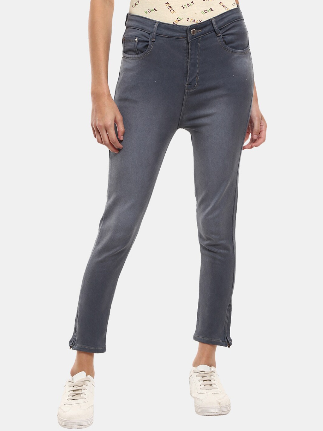 

V-Mart Women Grey Classic High-Rise Light Fade Jeans