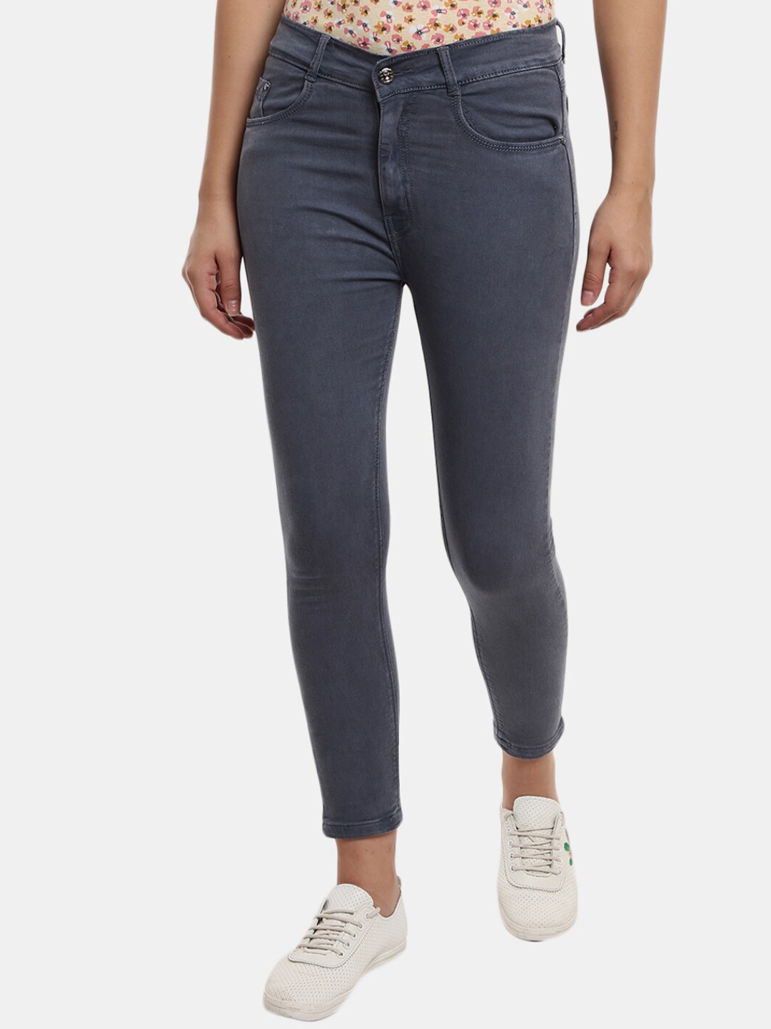 

V-Mart Women Grey Classic Cropped Jeans