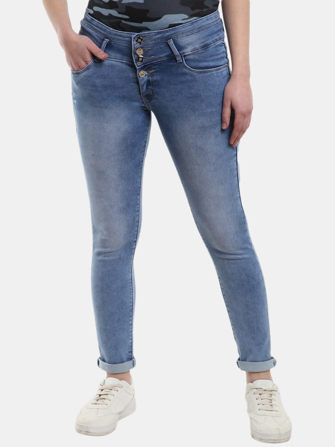 

V-Mart Women Blue Classic Light Fade Jeans