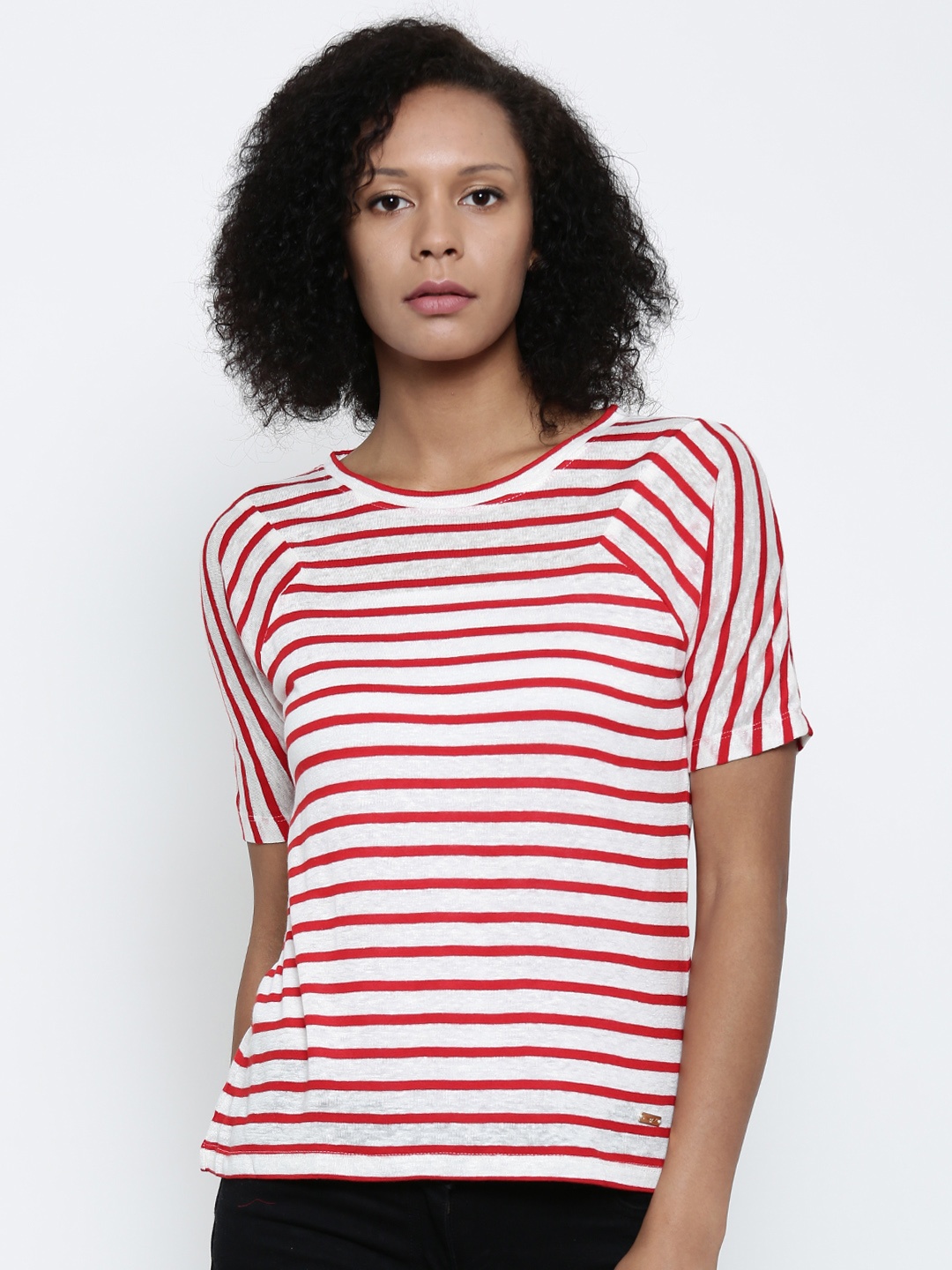 

Park Avenue Woman Women Red & White Striped Round Neck T-shirt