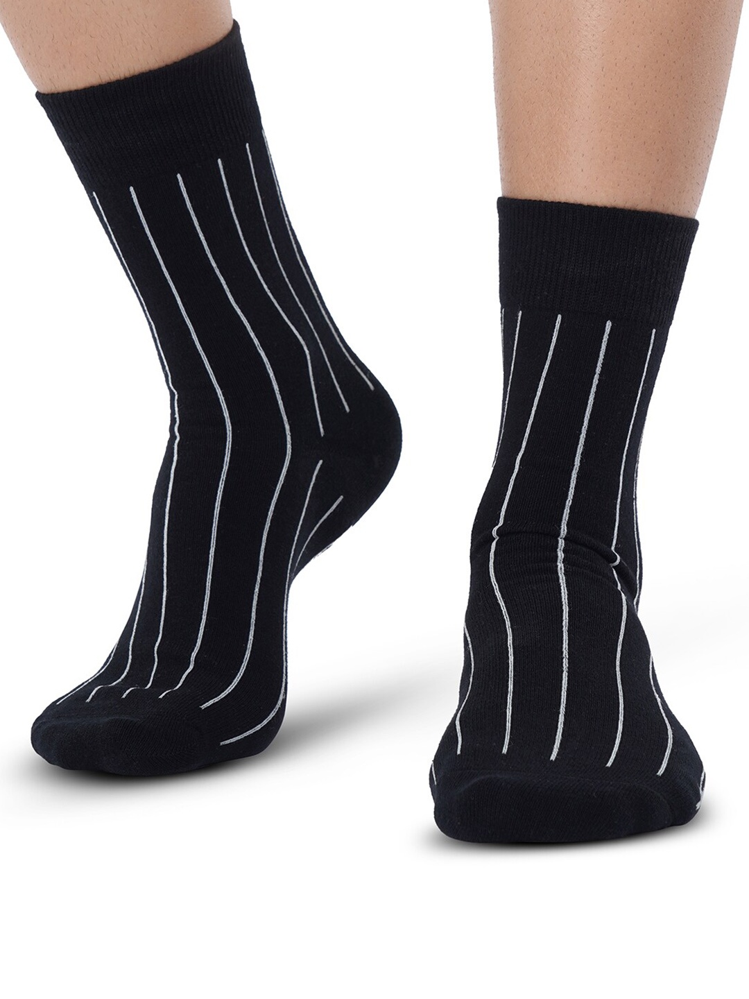 

TOFFCRAFT Men Black & White Striped Above-Ankle-Length Socks
