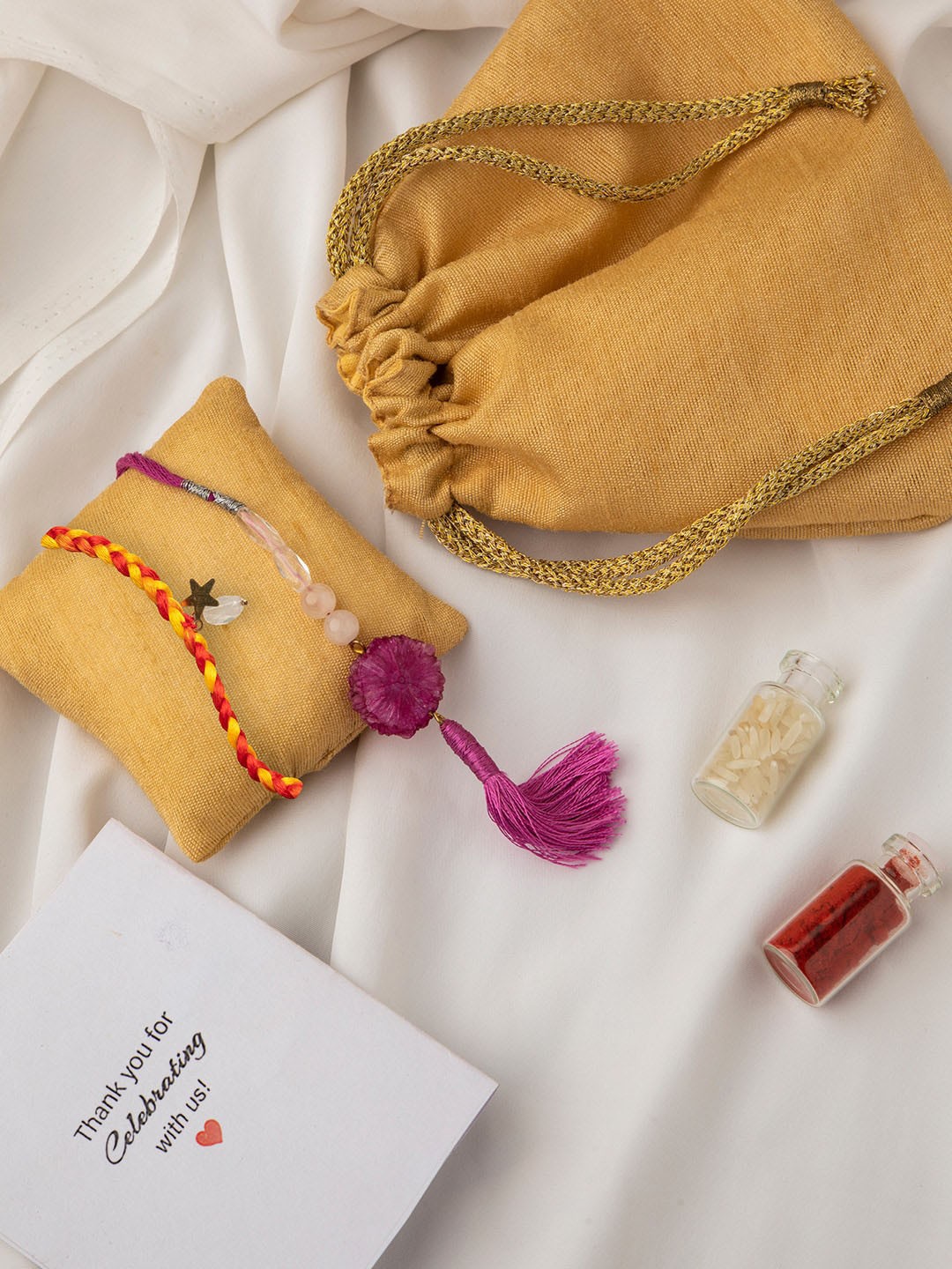 

DEEBACO Unisex Set Of 2 Quartz Healing Stone Bhaiya Bhabhi Rakhi, Red