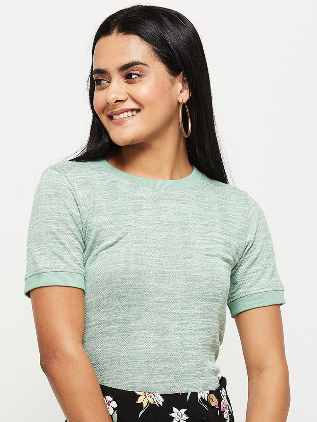 

max Women Green Printed Raw Edge T-shirt