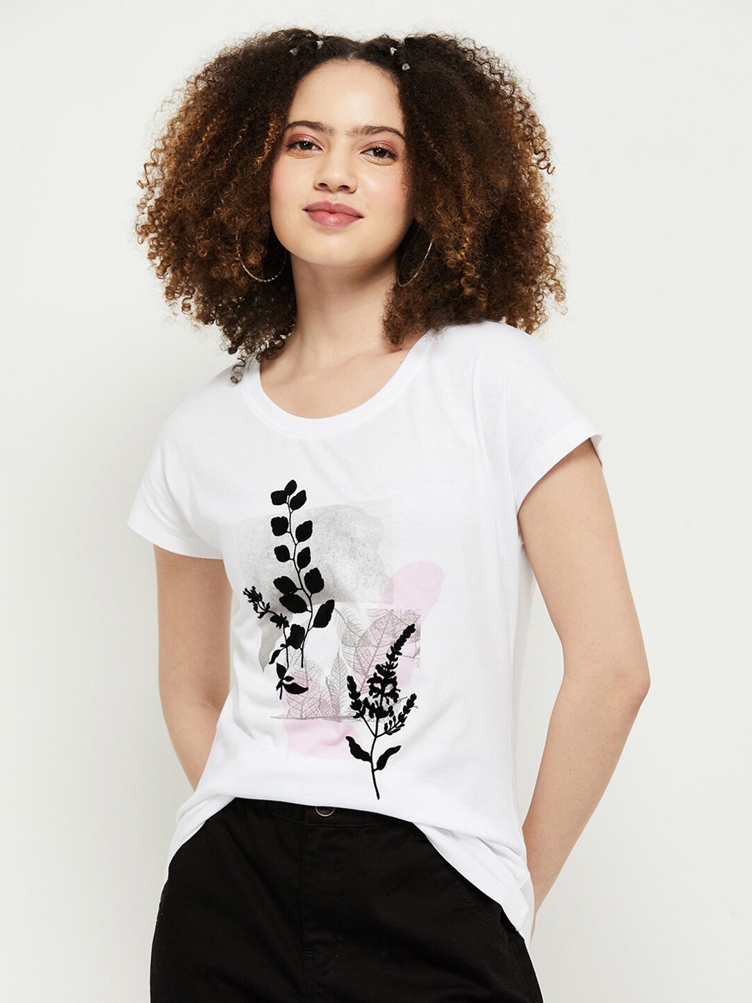 

max Women White Printed Raw Edge T-shirt