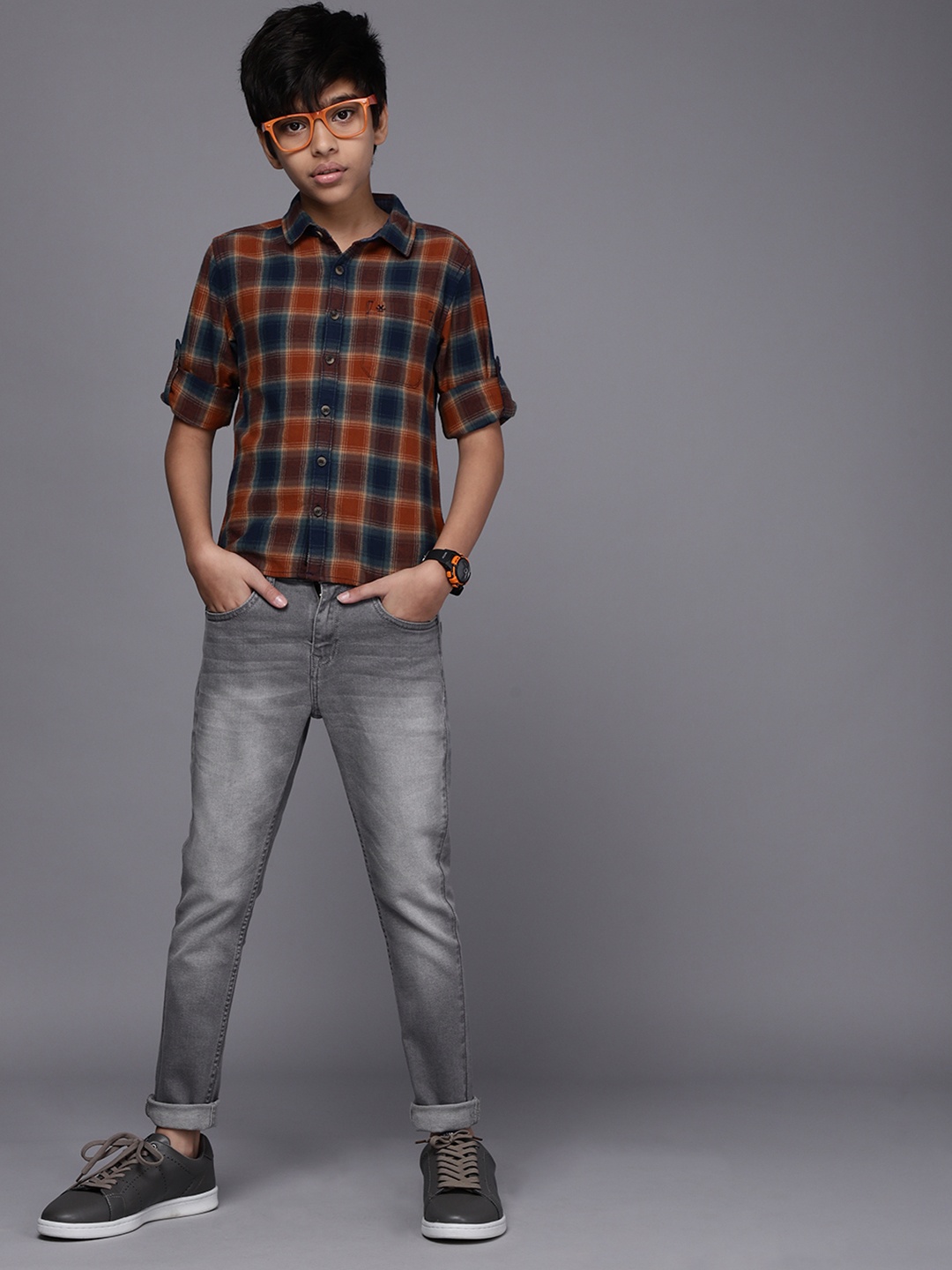 

WROGN YOUTH Boys Charcoal Grey Skinny Fit Clean Look Stretchable Jeans